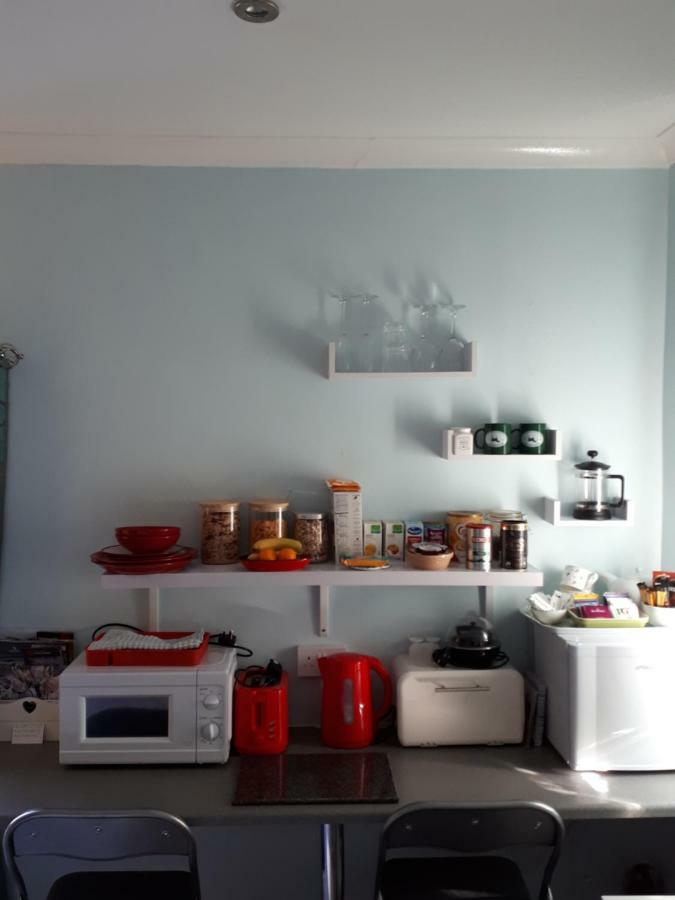 Santi Bhavana Bed & Breakfast Westbury  Ngoại thất bức ảnh